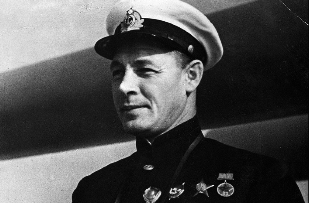 Кузнецов Николай Герасимович (1902-1974) — Адмирал флота Советского Союза. Нарком ВМФ.